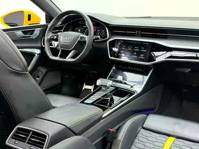 صورة 12 لـ 2021 AUDI RS7