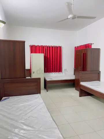 EXECUTIVE BED SPACE FOR KERALA ( MALE ) NEAR DAFZA METRO STATION 1100 ALL INCLUDED