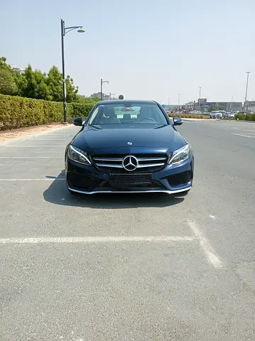 Mercedes-Benz 2018 C-Class C200 2.0 GCC Specs - Excellent Condition Lady Driven
