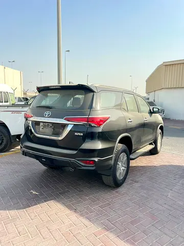 صورة 4 لـ 2026 Toyota FORTUNER