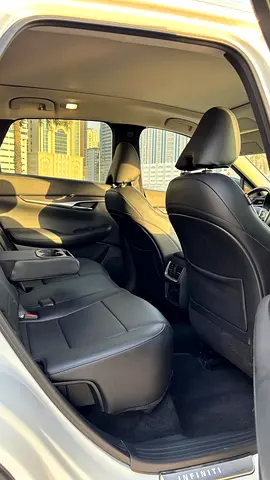 صورة 10 لـ 2023 Infiniti QX50