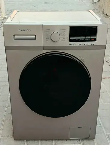 DAEWOO washing machine with perfect working condition 7kg