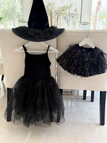 Girls black Bob and blossoms witch costume set with hat and tutu