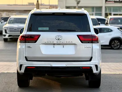 صورة 7 لـ 2024 Toyota LAND CRUISER