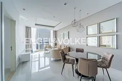 Burj Khalifa View | Spacious | Bright