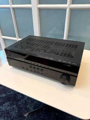 Yamaha 5.1 Home Cinema Surround Sound System – Complete Set – AED 600