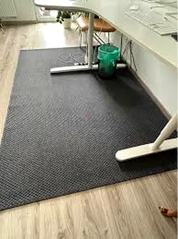 Ikea rug 3 × 2 M...in good condition
