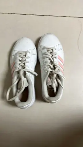 Adidas women shoes -37 size