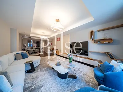 Spacious 2BR | Upgraded | SZR View