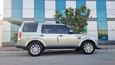 2011 LAND Rover LR4 — фото 6