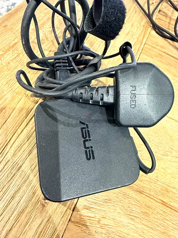 Original ASUS 65W Laptop Charger 19V 3.42A – UAE Plug