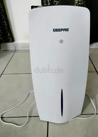Geepas Dehumidifier / Air Purifier - Compact Home Unit