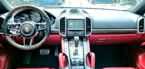 2015 Porsche CAYENNE — миниатюра 14