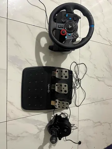 Logitech G29 with gear