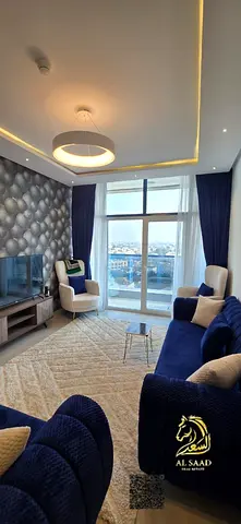 ادفع كاش لمدة 3 أشهر واحصل على السعر الخاص: 4,000 درهم شهريًا فقط!
