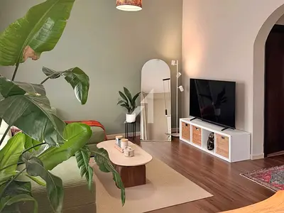 Fully Renovated | Corner Unit | Vacant
