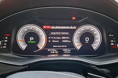 صورة 15 لـ 2019 AUDI Q8