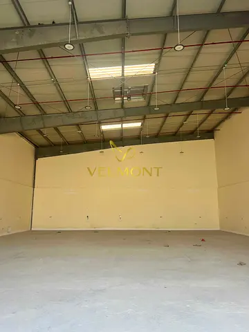 BRAND-NEW WAREHOUSES 230 – 6,500 SQM LARGE PARKING - MUSSAFAH