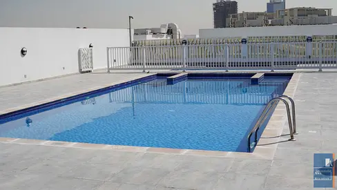 Studio Available for Families With Gym, Pool, & Car Parking Access