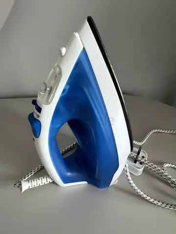 Sharp Steam Iron