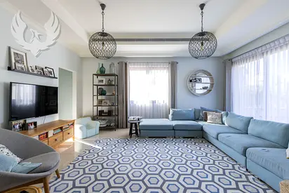 Vacant in September | Big Plot