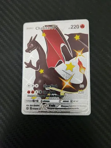 Charizard VMAX Pokémon Card - Single Collectible Card