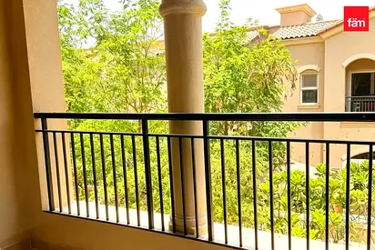 Corner plot l Vacant|Family Friendly