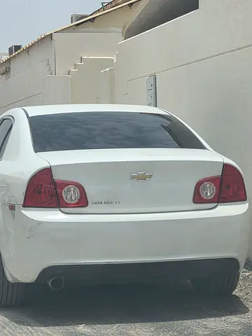 2011 Chevrolet MALIBU 照片 2