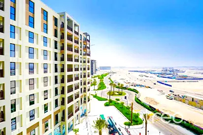 3 Bed + Maid | Vacant | Beach Access