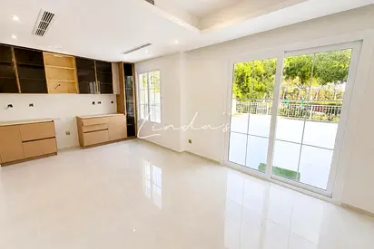 2 bed + Maid | New Upgraded | Lake View | Vacant