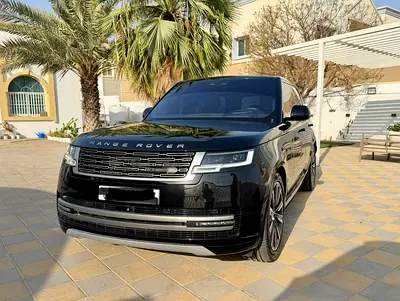 2023 Range Rover Vogue P400 HSE under warranty and service contract