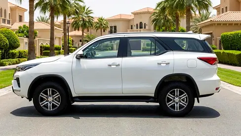 صورة 3 لـ 2025 Toyota FORTUNER