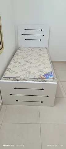 Single size bed frame including mattres brand new