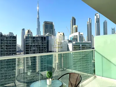 .NO COMMISSION ELEGANT FURNISHED 1 BEDROOM BUSINESS BAY