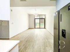 Brand New /Spacious /Prime Location/Avaliable now