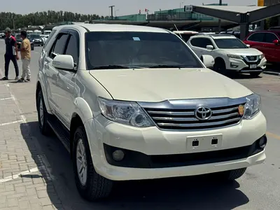 صورة 8 لـ 2015 Toyota FORTUNER