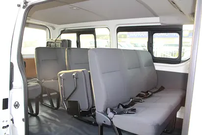 2025 Toyota HIACE 照片 8