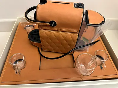 De'Longhi Nespresso Inissia Luxury Leather Coffee Set