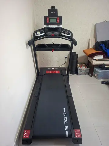 Treadmill black heavy duty