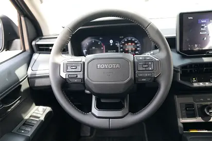 صورة 14 لـ 2026 Toyota HILUX