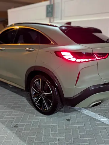 صورة 4 لـ 2021 Infiniti QX55