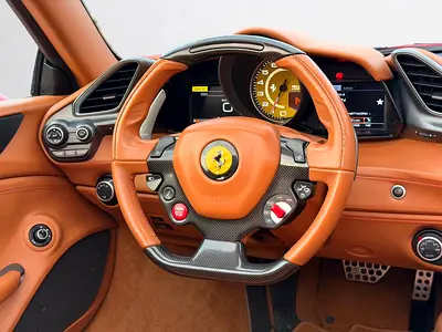 2017 Ferrari 488 — фото 16
