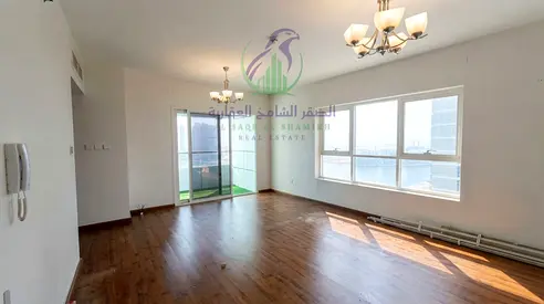 شقة غرفتين وصالة للإيجار على كورنيش الخان | غرفـة خادمة | بلكونتان | 4 حمامات | جيم ومسبح وباركينغ | 62,000 درهم