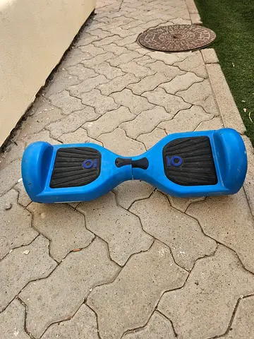 Used blue two-wheel hoverboard / self-balancing scooter