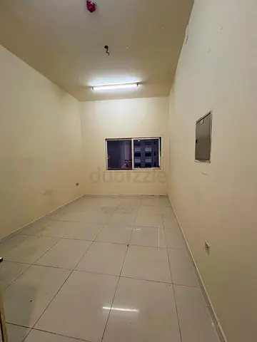 Studio flat available for rent