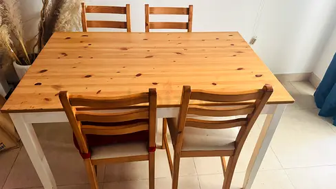 Dining table with 4 chairs - urgent sale