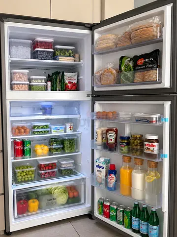 Samsung 388L Refrigerator – Excellent Condition – RT50CG6404S9