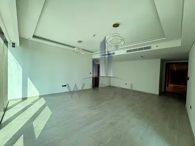 1 BEDROOM | LAKE VIEW | SMART HOME FEATURES | PRIME LOCATION