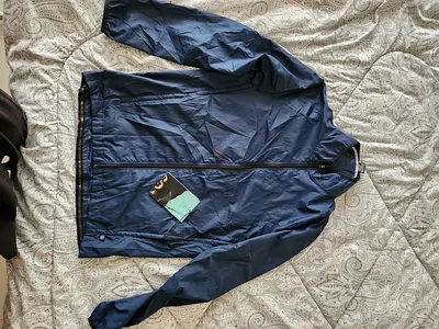 NWT AETHER Apparel Lightweight Windbreaker / Shell Jacket (Size 2 / Medium) – Dark Navy