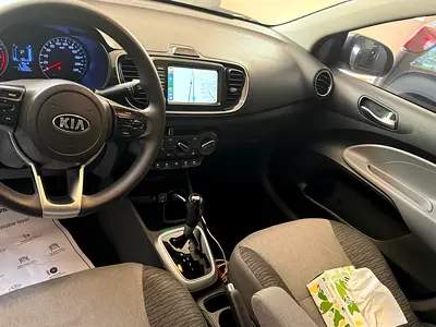 2020 KIA PEGAS 照片 7